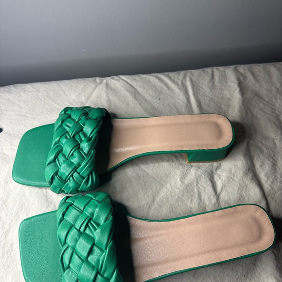 Emerald Green Braided Sandals - Picture 4 of 5